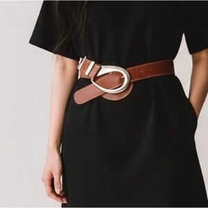 Pappagallo Brown Leather Belt with Silver toned metal Stylized Horseshoe Buckle